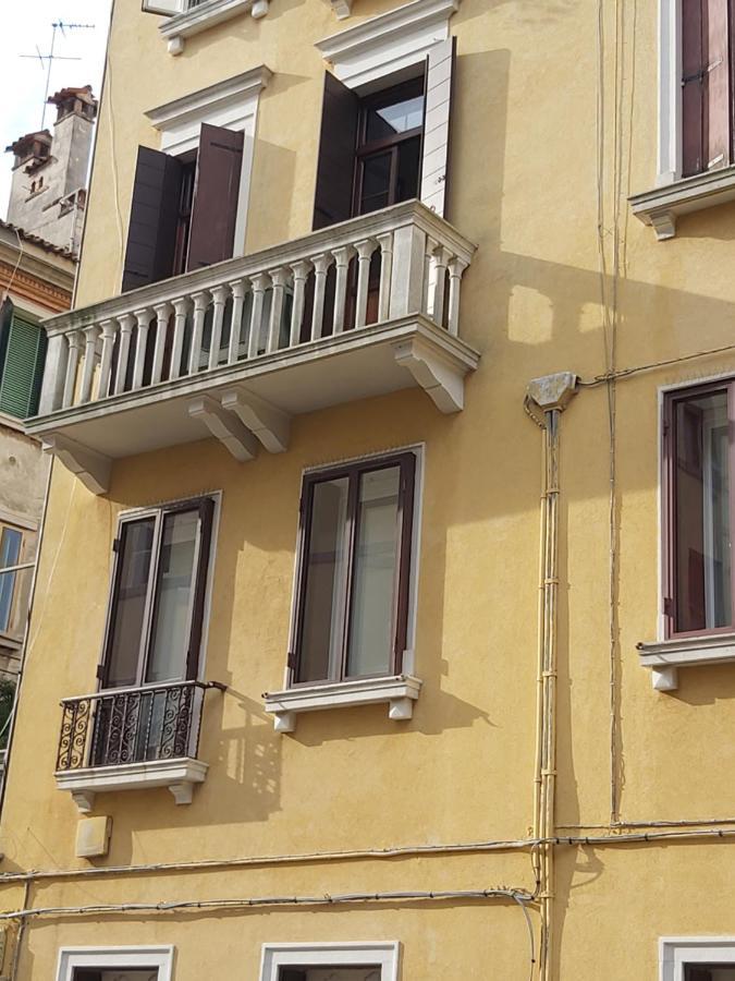A Casa Di Claudia Leilighet Venezia Eksteriør bilde
